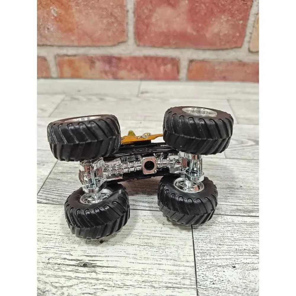 Hot Wheels Monster Jam Lot Scooby-Doo & Zombie Trucks Mattel 1:64